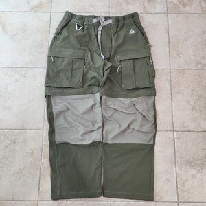 Nike ACG "Smith Summit" Convertible Cargo Pants